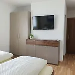Gaestehaus Tirolergruss شقة بيتنيو آم أرلبرغ