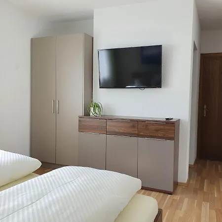 Gaestehaus Tirolergruss Apartmán Pettneu am Arlberg